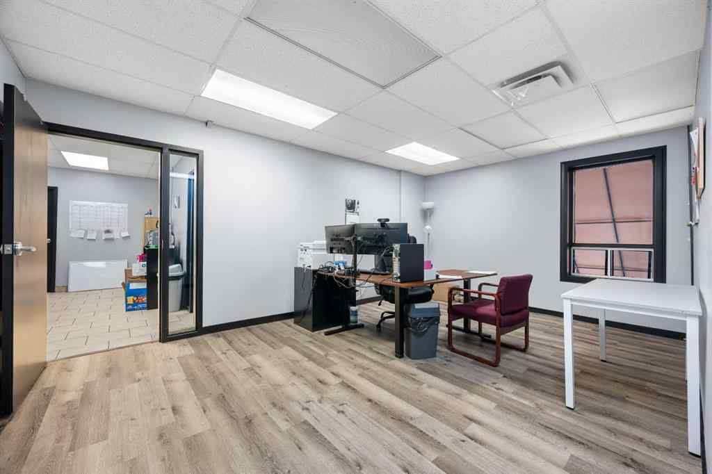 MLS® A2261385 - 5114 62 Street  in Glen E. Neilsen Industrial Park Lloydminster, Commercial