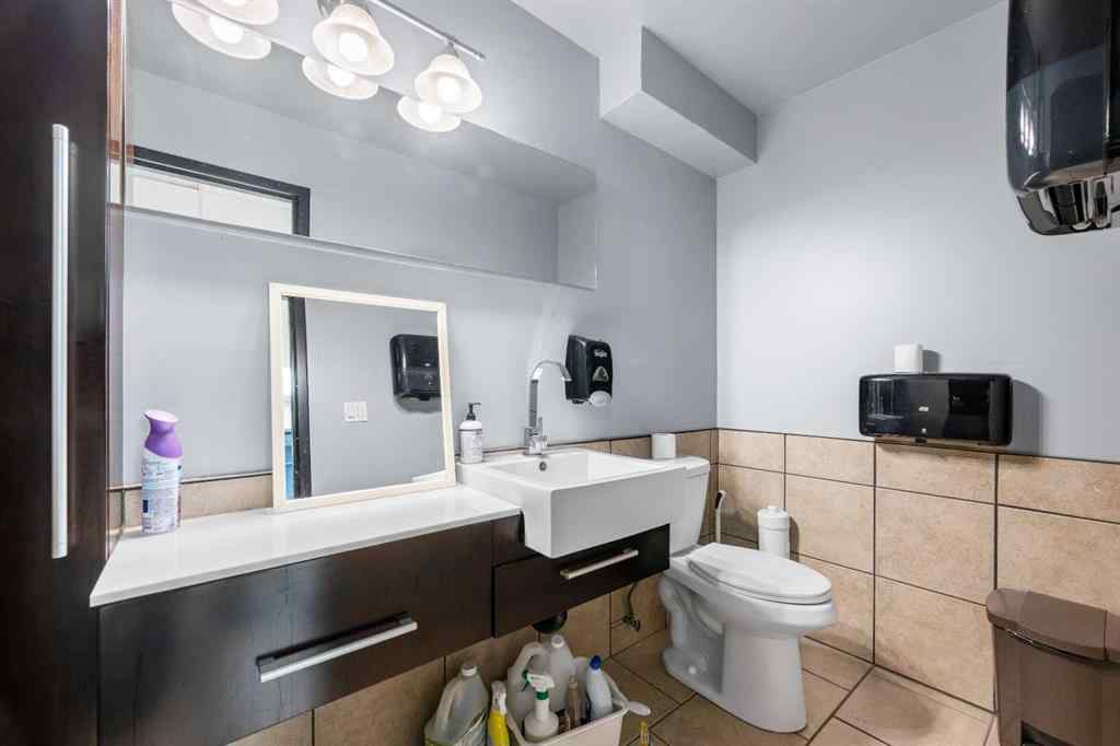 MLS® A2261385 - 5114 62 Street  in Glen E. Neilsen Industrial Park Lloydminster, Commercial