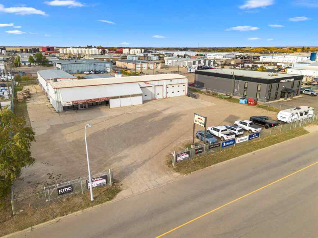 MLS® A2261385 - 5114 62 Street  in Glen E. Neilsen Industrial Park Lloydminster, Commercial