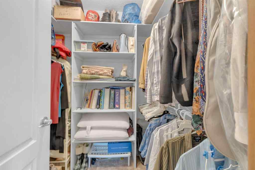 MLS® A2261393 - 18 Asmundsen Close  in Anders South Red Deer, Residential