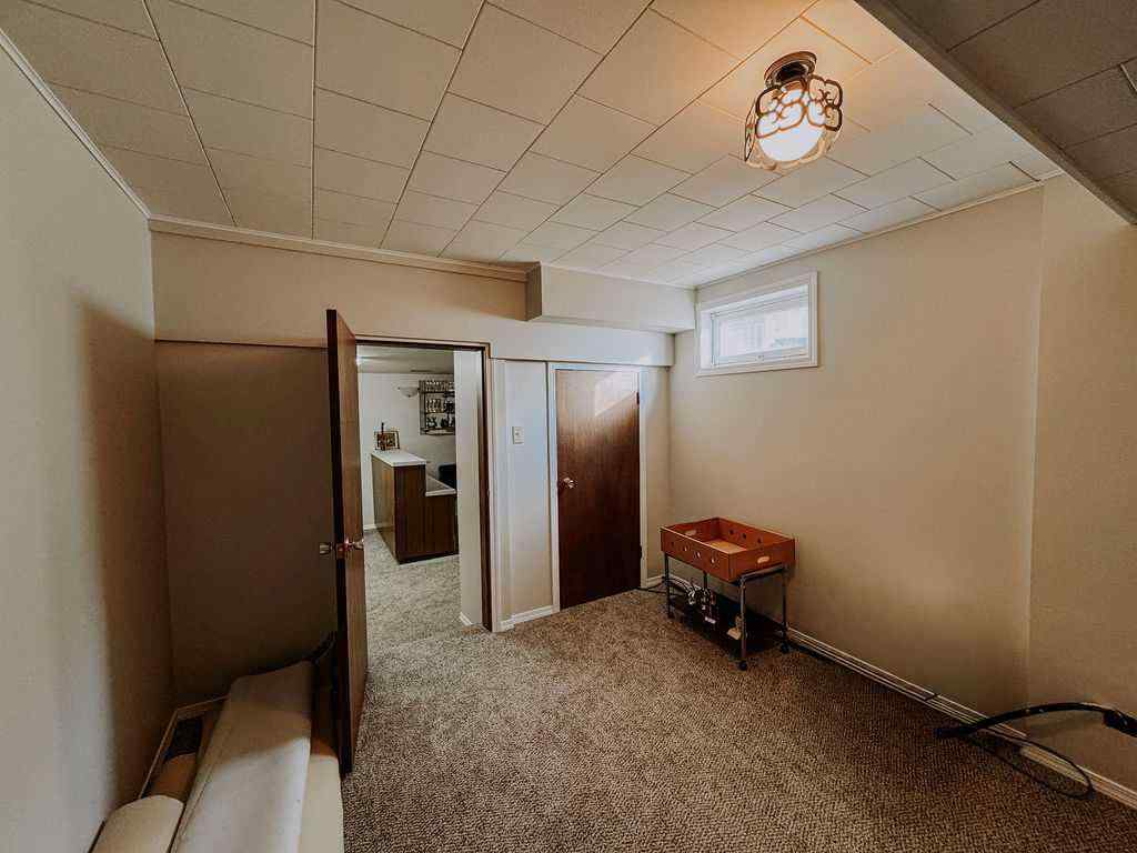 MLS® A2261401 - 317 4 Avenue Crescent  in NONE Wainwright, Residential