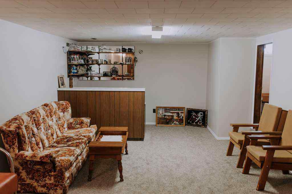 MLS® A2261401 - 317 4 Avenue Crescent  in NONE Wainwright, Residential