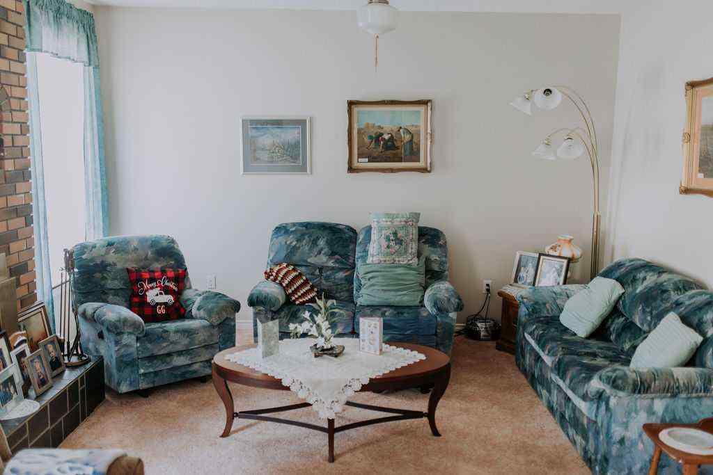 MLS® A2261401 - 317 4 Avenue Crescent  in NONE Wainwright, Residential