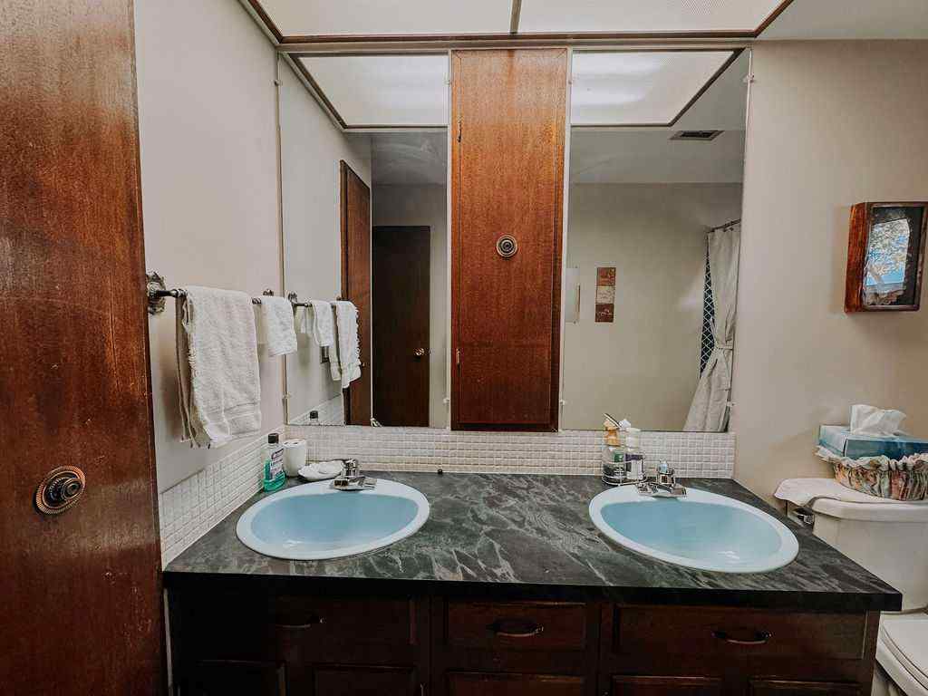 MLS® A2261401 - 317 4 Avenue Crescent  in NONE Wainwright, Residential