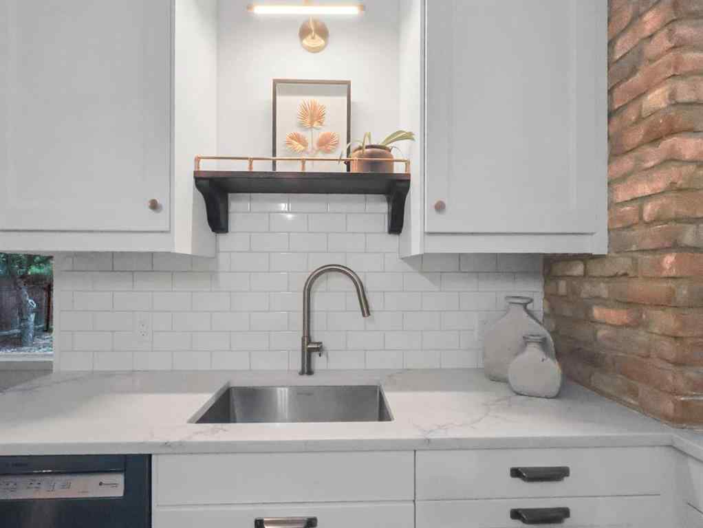 MLS® A2261409 - 2618 21 Avenue S in Agnes Davidson Lethbridge, Residential