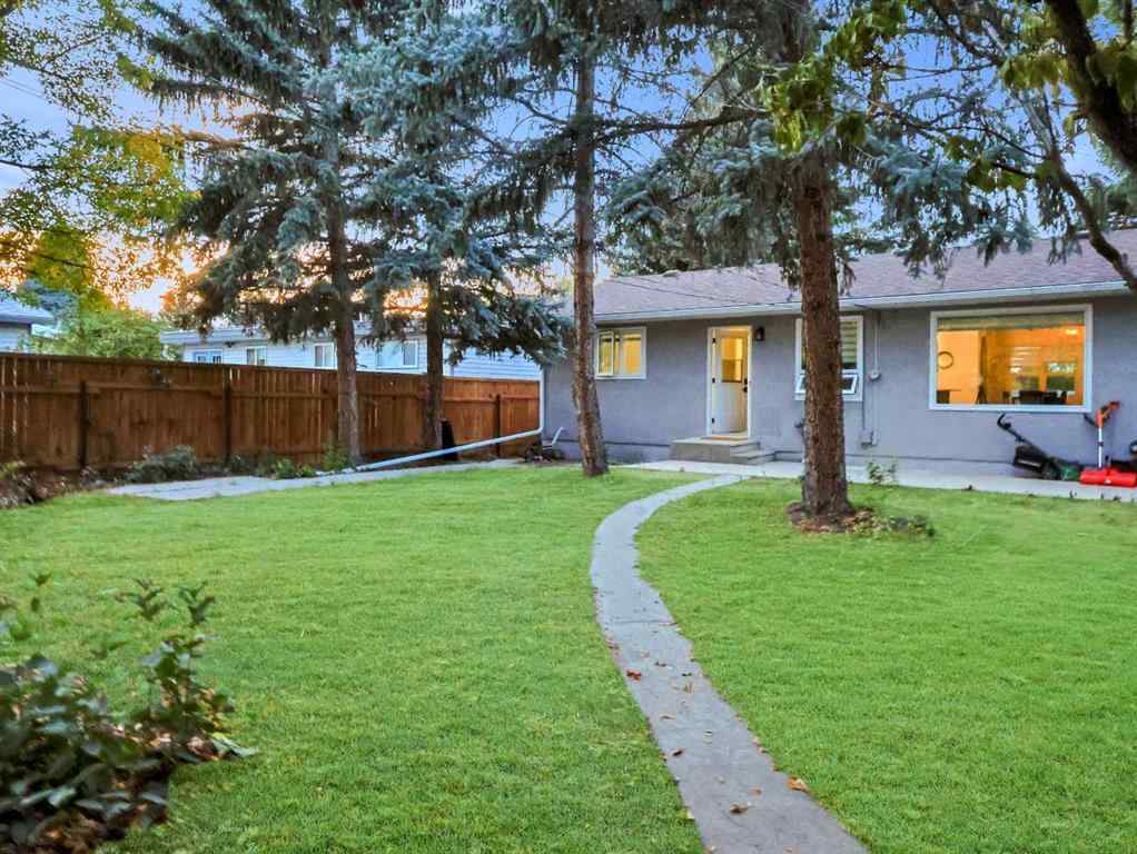 MLS® A2261409 - 2618 21 Avenue S in Agnes Davidson Lethbridge, Residential