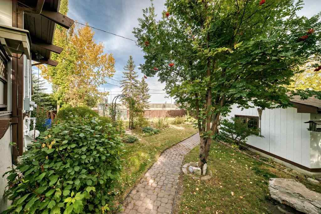 MLS® A2261411 - 15 Arlington Bay SE in Acadia Calgary, Residential