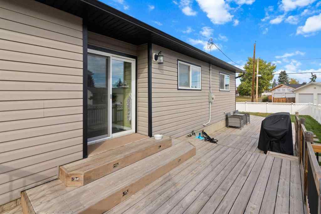 MLS® A2261418 - 2132 16 Avenue  in NONE Didsbury, Residential