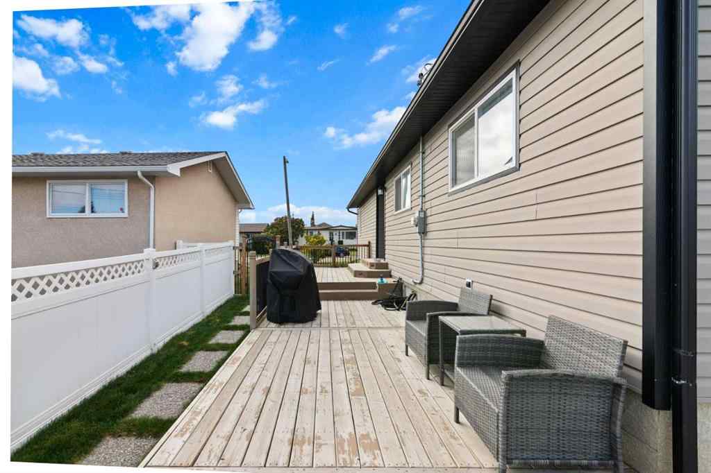 MLS® A2261418 - 2132 16 Avenue  in NONE Didsbury, Residential