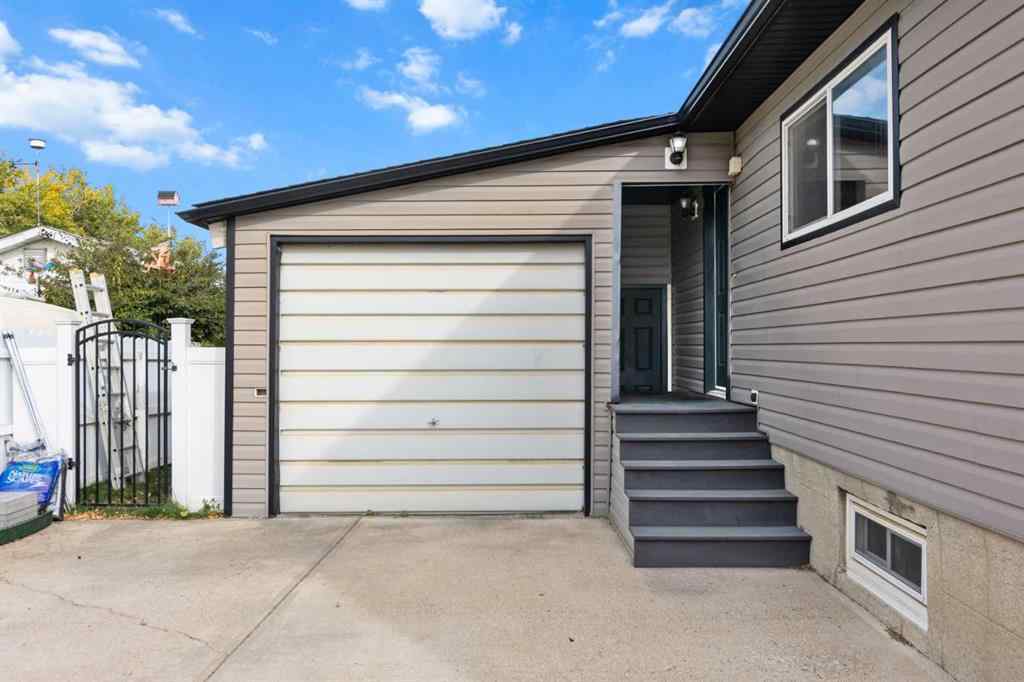 MLS® A2261418 - 2132 16 Avenue  in NONE Didsbury, Residential