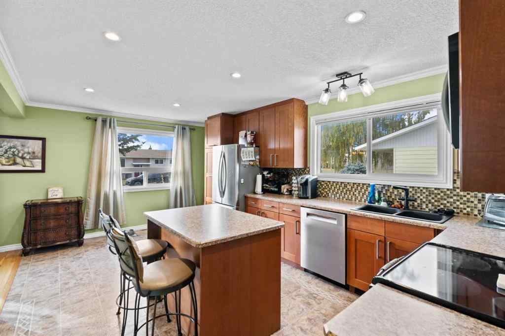 MLS® A2261418 - 2132 16 Avenue  in NONE Didsbury, Residential