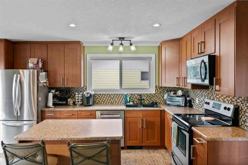 MLS® A2261418 - 2132 16 Avenue  in NONE Didsbury, Residential