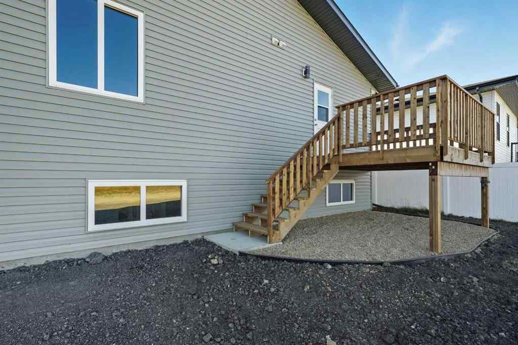 MLS® A2261420 - 66 Metcalf Way  in Metcalf Ridge Lacombe, Residential