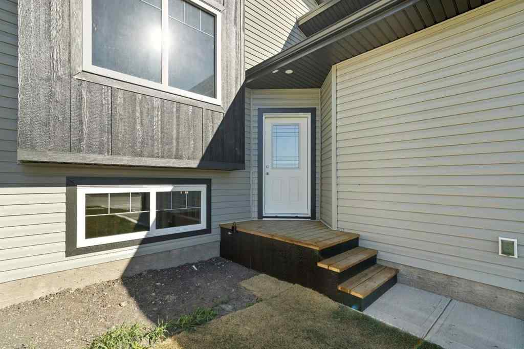 MLS® A2261420 - 66 Metcalf Way  in Metcalf Ridge Lacombe, Residential