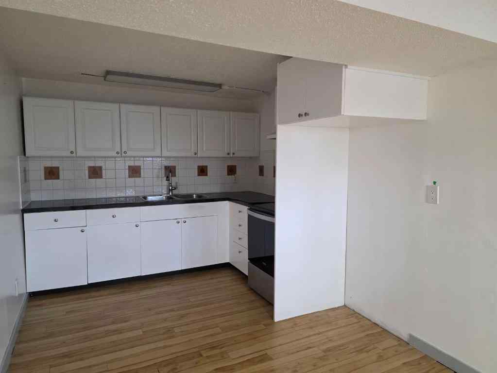 MLS® A2261422 - 371 Penswood Way SE in Penbrooke Meadows Calgary, Residential