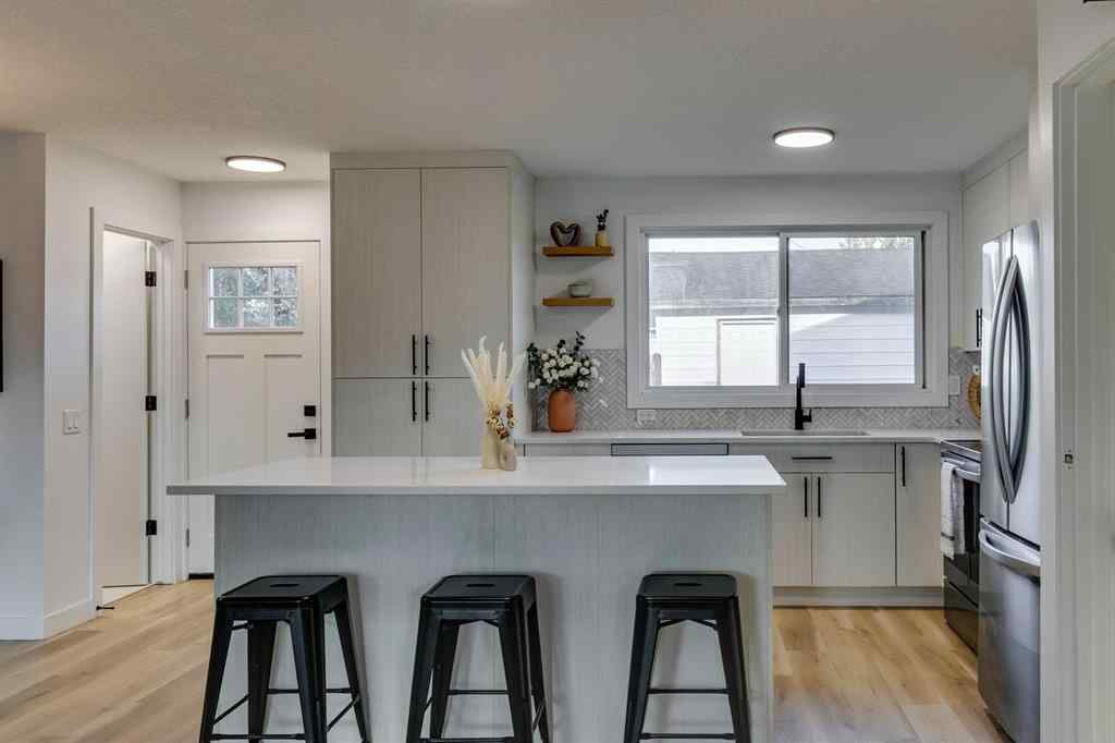 MLS® A2261425 - 1304 Lake Sylvan Drive SE in Bonavista Downs Calgary, Residential