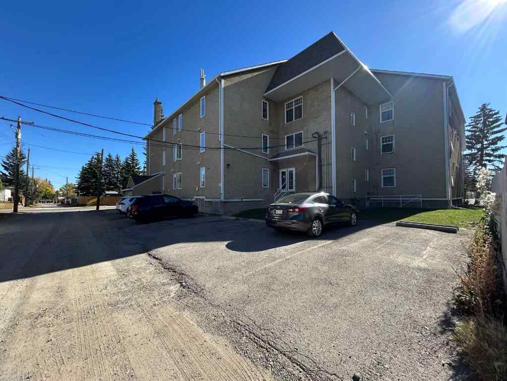 MLS® A2261430 - Unit #202 4944 8 Avenue SW in Westgate Calgary, Residential