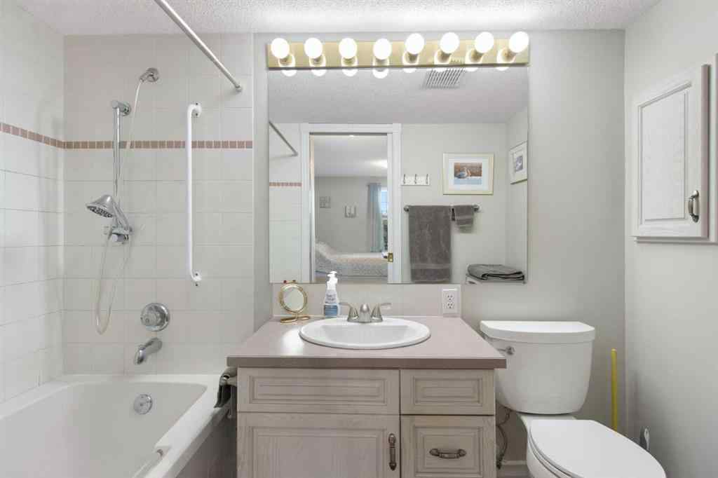 MLS® A2261430 - Unit #202 4944 8 Avenue SW in Westgate Calgary, Residential