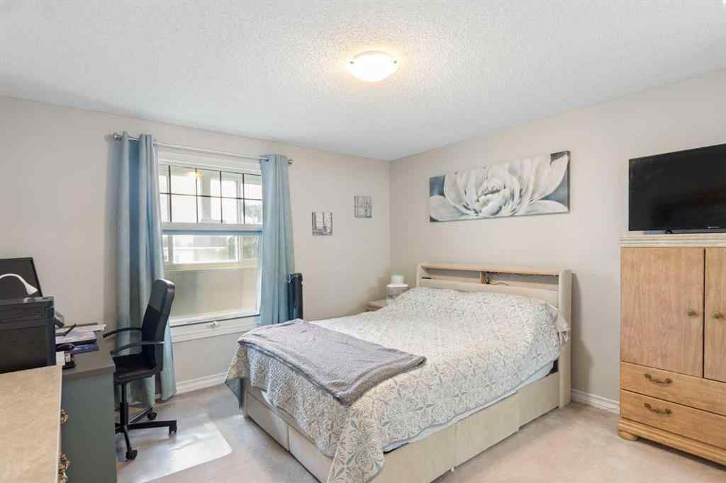 MLS® A2261430 - Unit #202 4944 8 Avenue SW in Westgate Calgary, Residential