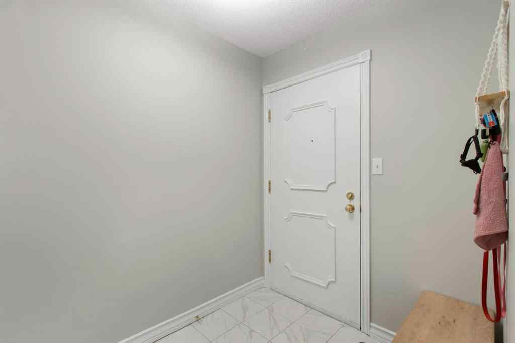 MLS® A2261430 - Unit #202 4944 8 Avenue SW in Westgate Calgary, Residential