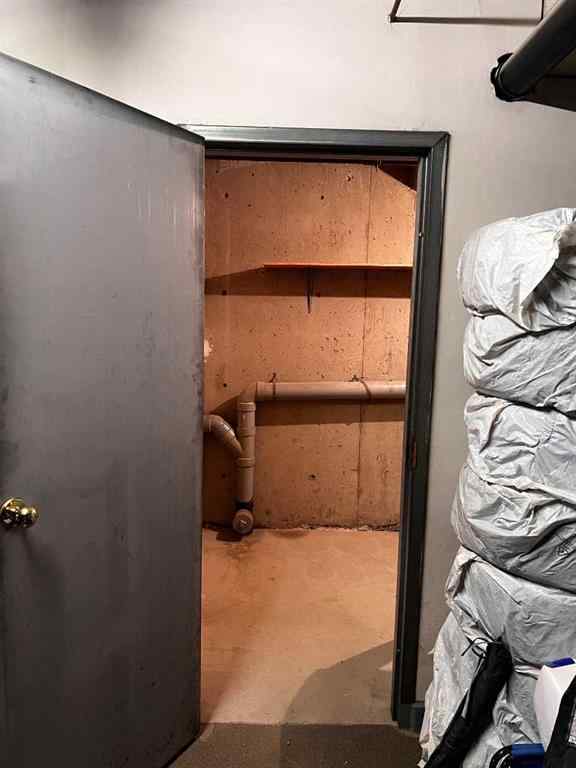 MLS® A2261430 - Unit #202 4944 8 Avenue SW in Westgate Calgary, Residential