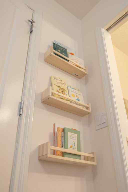 MLS® A2261431 - Unit #2 3423 5 Avenue NW in Parkdale Calgary, Residential