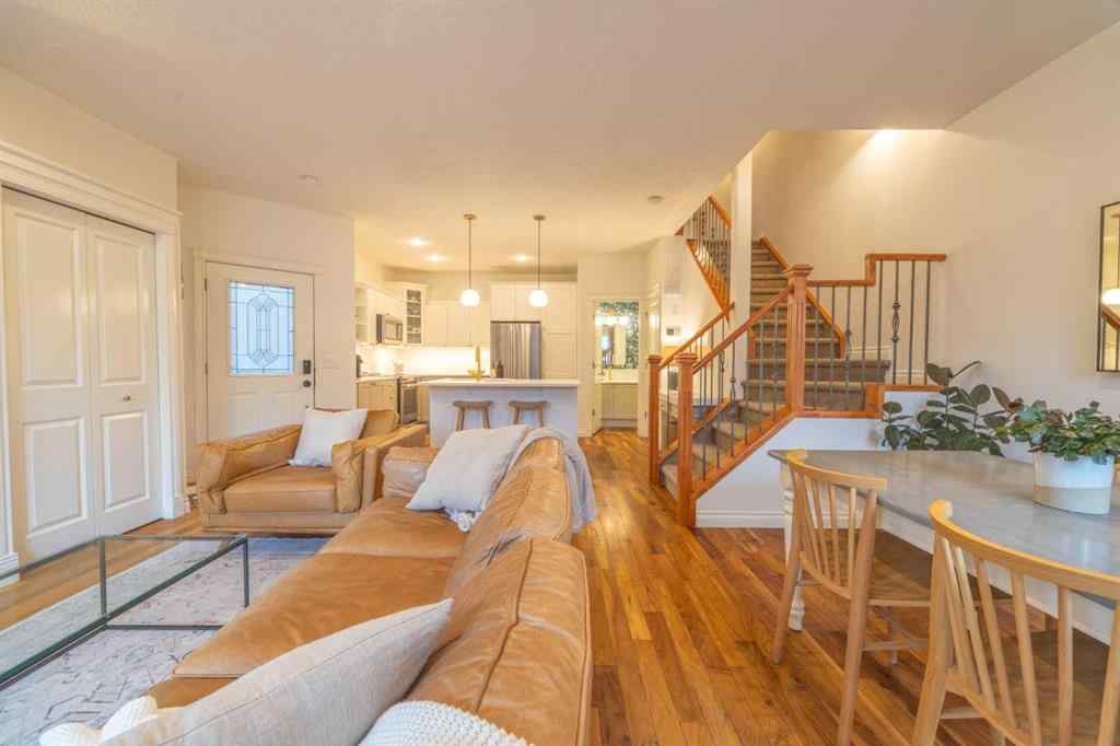 MLS® A2261431 - Unit #2 3423 5 Avenue NW in Parkdale Calgary, Residential