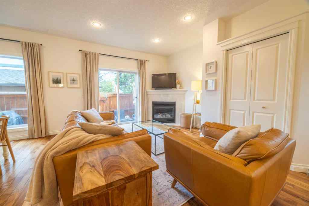 MLS® A2261431 - Unit #2 3423 5 Avenue NW in Parkdale Calgary, Residential