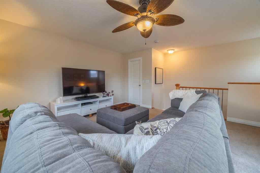 MLS® A2261431 - Unit #2 3423 5 Avenue NW in Parkdale Calgary, Residential