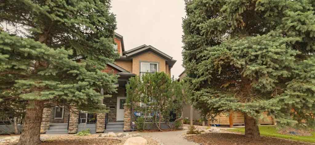 MLS® A2261431 - Unit #2 3423 5 Avenue NW in Parkdale Calgary, Residential
