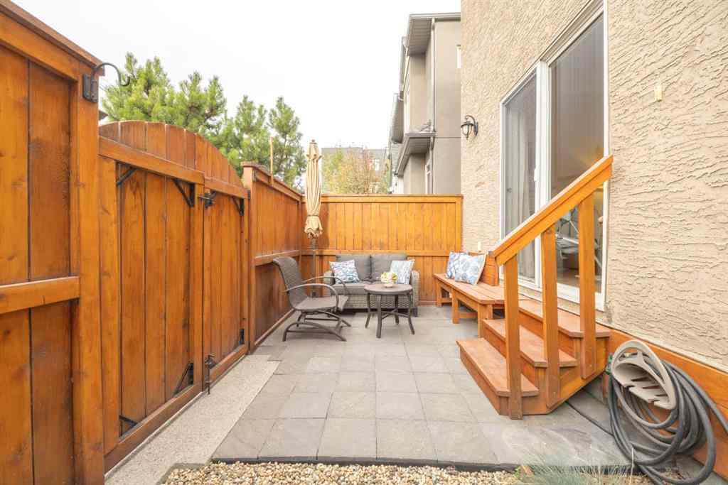 MLS® A2261431 - Unit #2 3423 5 Avenue NW in Parkdale Calgary, Residential