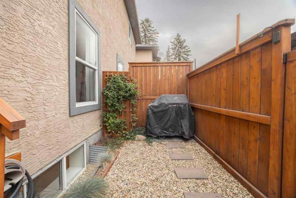 MLS® A2261431 - Unit #2 3423 5 Avenue NW in Parkdale Calgary, Residential