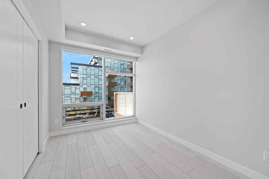 MLS® A2261438 - Unit #402 110 18A Street NW in West Hillhurst Calgary, Residential