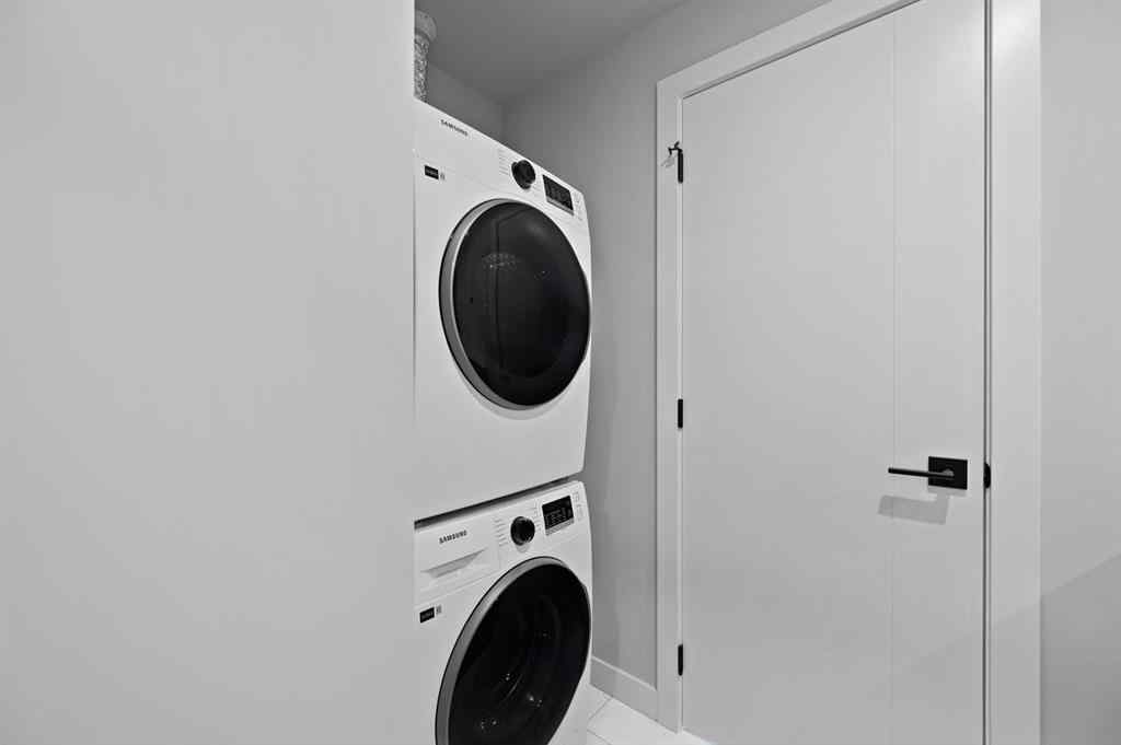 MLS® A2261438 - Unit #402 110 18A Street NW in West Hillhurst Calgary, Residential