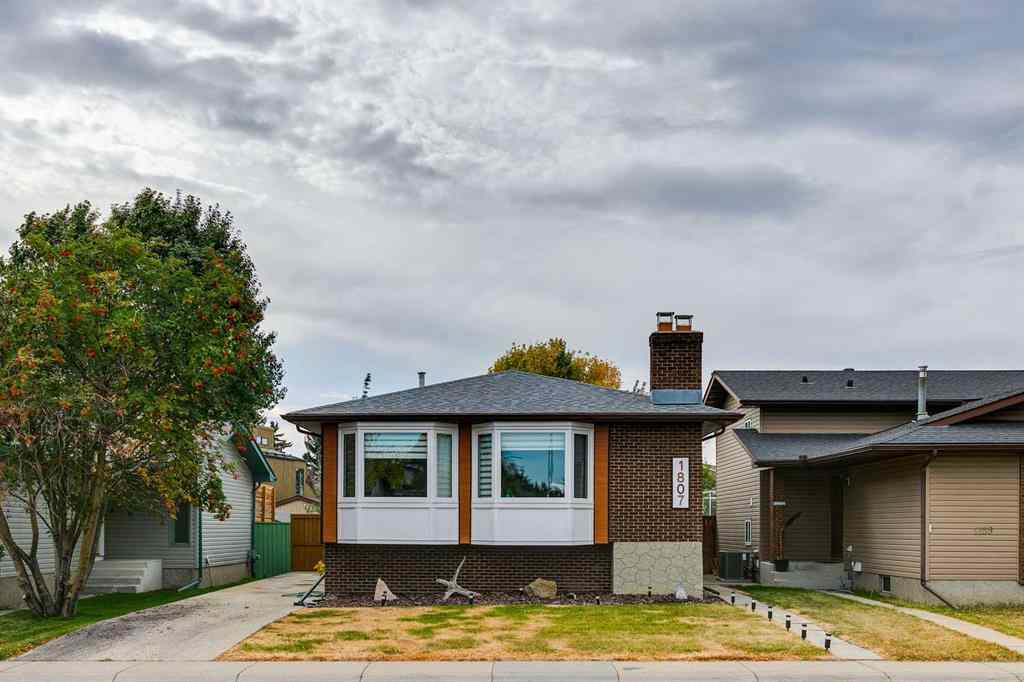 MLS® A2261444 - 1807 Summerfield Boulevard SE in Summerhill Airdrie, Residential