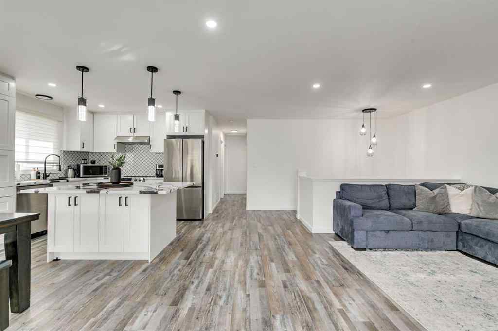 MLS® A2261444 - 1807 Summerfield Boulevard SE in Summerhill Airdrie, Residential