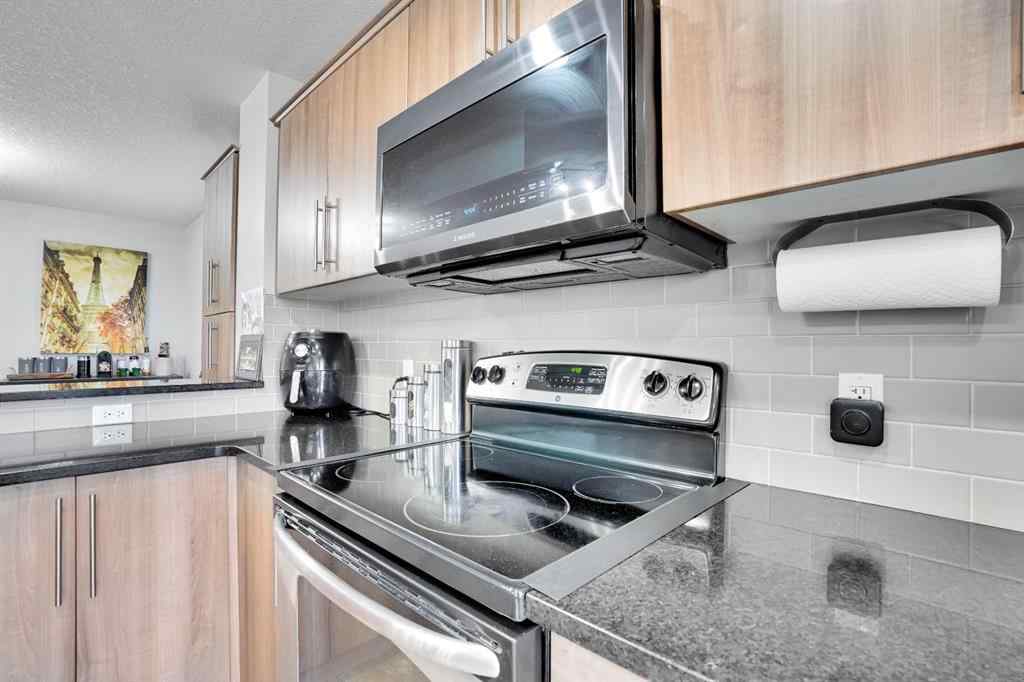 MLS® A2261460 - 196 Viewpointe Terrace  in Lakepointe Chestermere, Residential