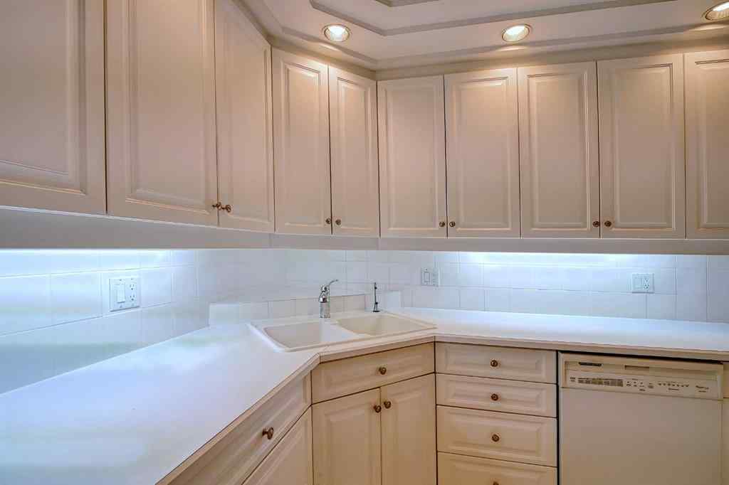 MLS® A2261461 - Unit #101 505 Canyon Meadows Drive SW in Canyon Meadows Calgary, Residential