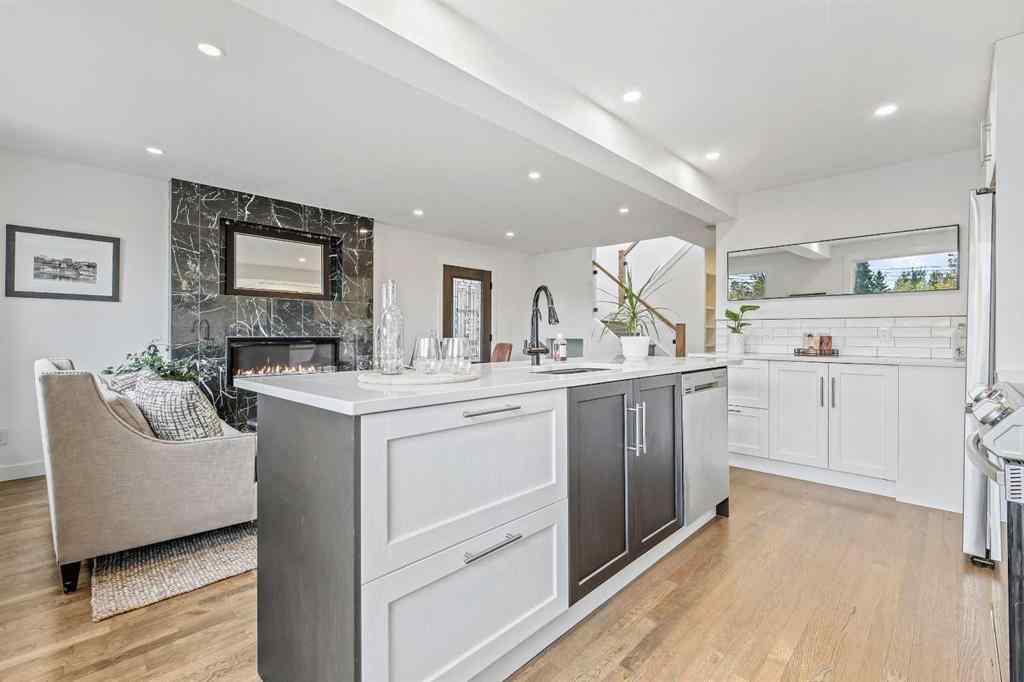 MLS® A2261469 - 2126 18A Street SW in Bankview Calgary, Residential