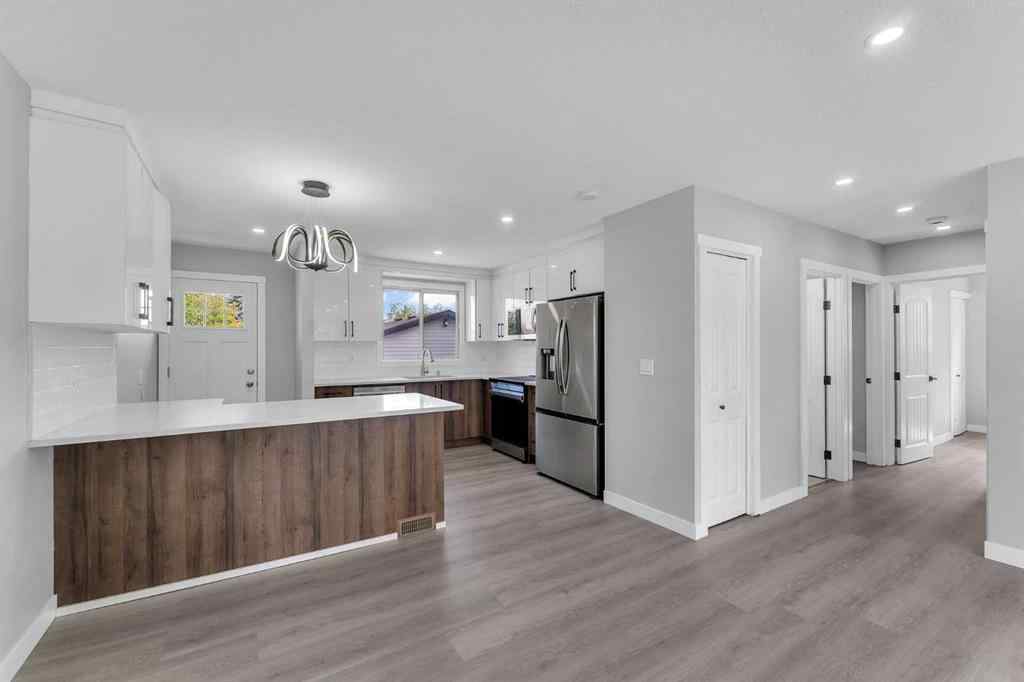 MLS® A2261477 - 992 Rundlecairn Way NE in Rundle Calgary, Residential