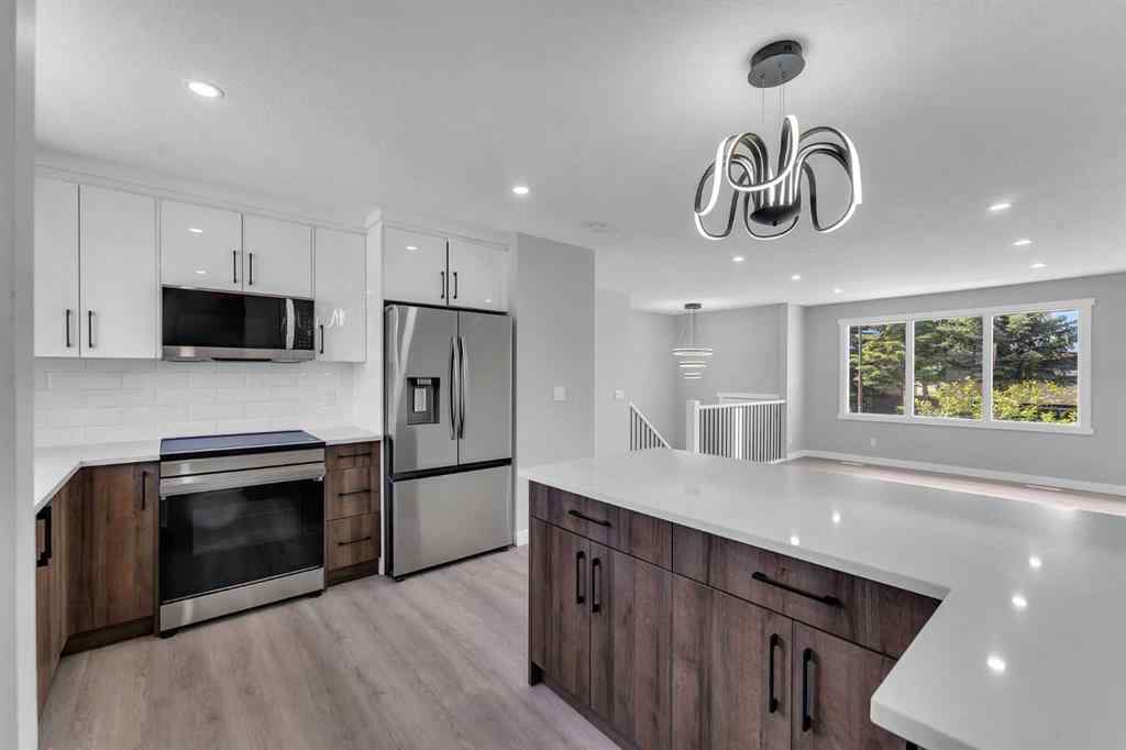 MLS® A2261477 - 992 Rundlecairn Way NE in Rundle Calgary, Residential