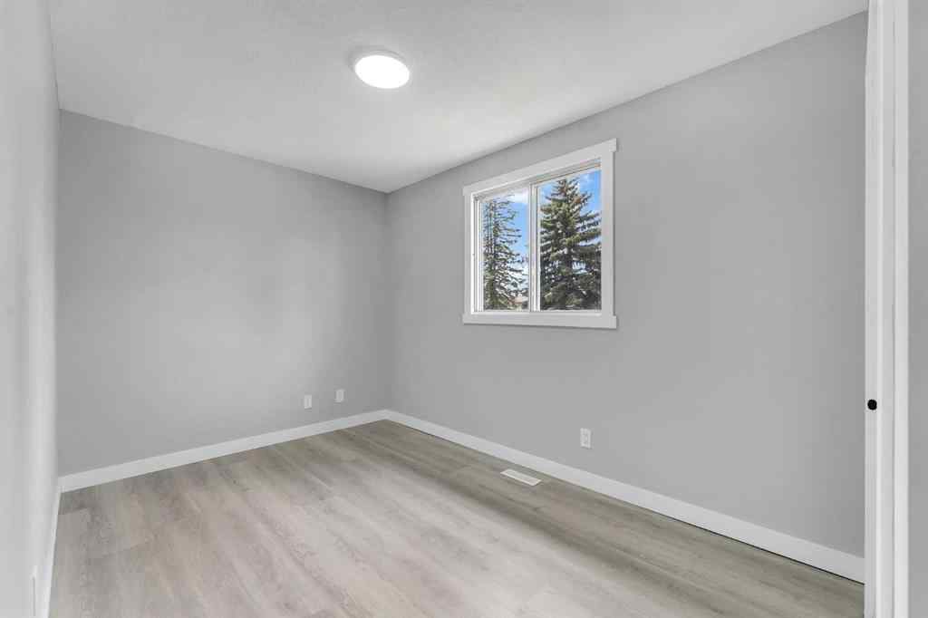 MLS® A2261477 - 992 Rundlecairn Way NE in Rundle Calgary, Residential