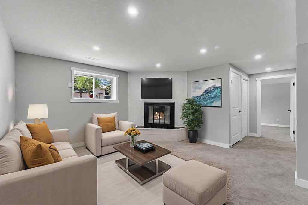 MLS® A2261477 - 992 Rundlecairn Way NE in Rundle Calgary, Residential