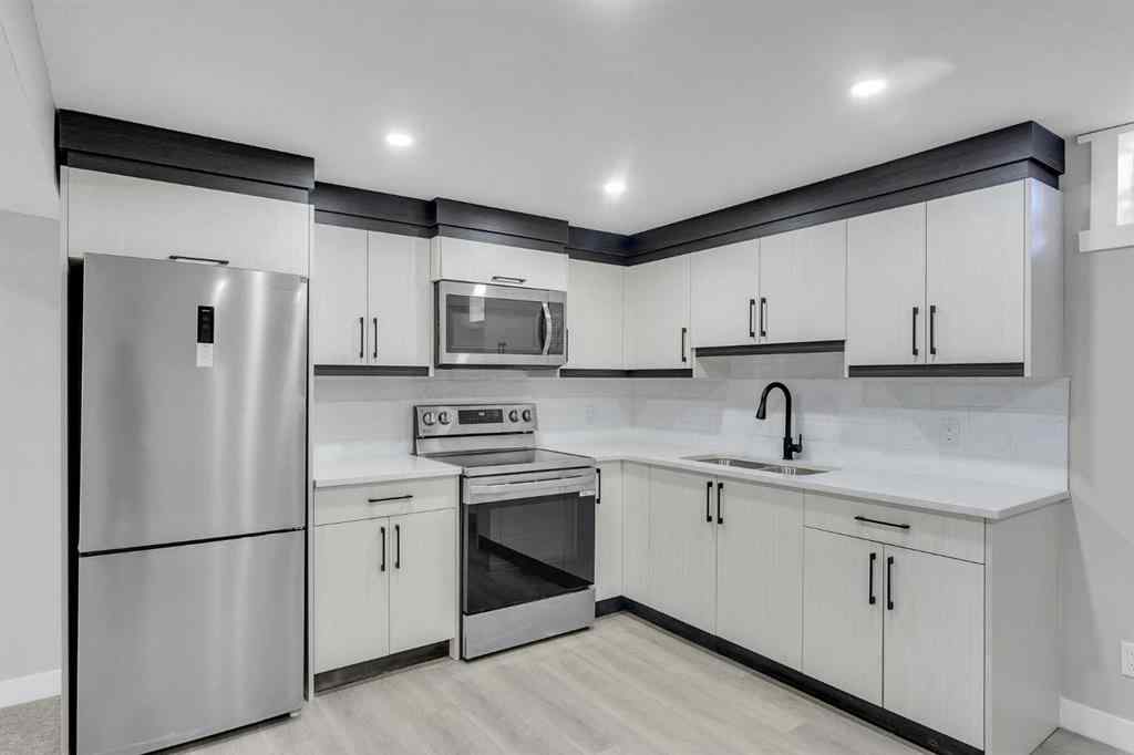 MLS® A2261477 - 992 Rundlecairn Way NE in Rundle Calgary, Residential