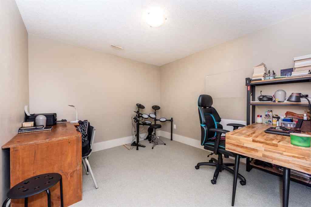 MLS® A2261480 - 8522 Wentworth Drive SW in West Springs Calgary, Residential