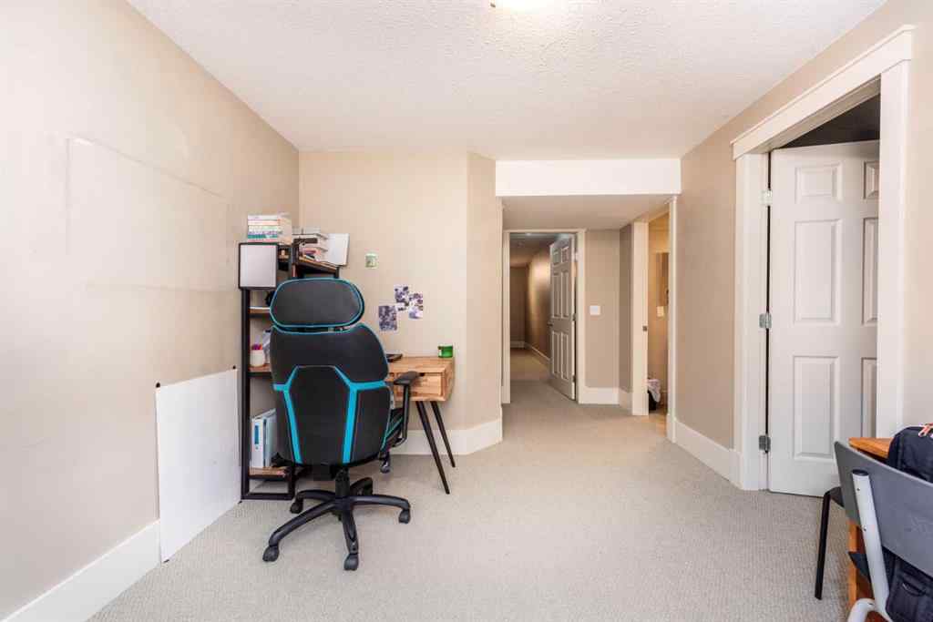 MLS® A2261480 - 8522 Wentworth Drive SW in West Springs Calgary, Residential
