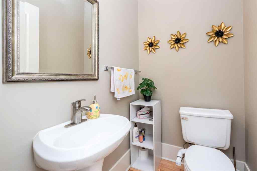 MLS® A2261480 - 8522 Wentworth Drive SW in West Springs Calgary, Residential