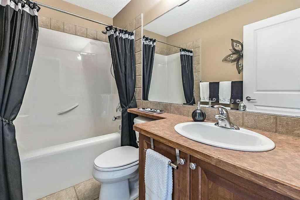 MLS® A2261486 - 40 Sheep River Cove  in Sheep River Ridge Okotoks, Residential