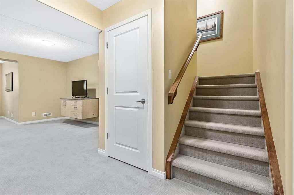 MLS® A2261486 - 40 Sheep River Cove  in Sheep River Ridge Okotoks, Residential