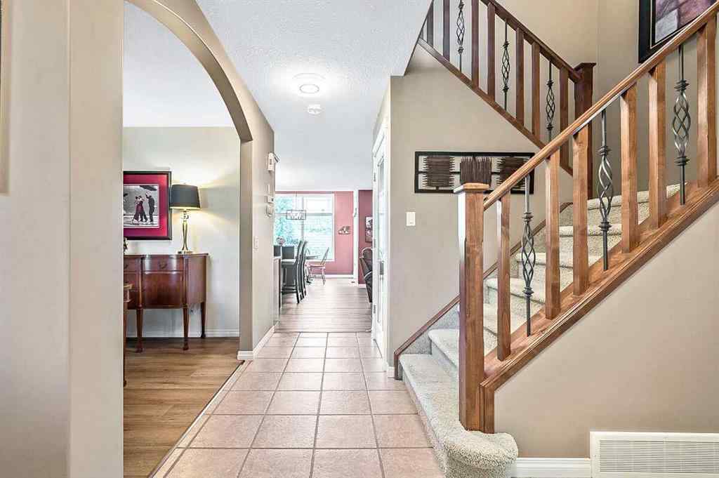 MLS® A2261486 - 40 Sheep River Cove  in Sheep River Ridge Okotoks, Residential